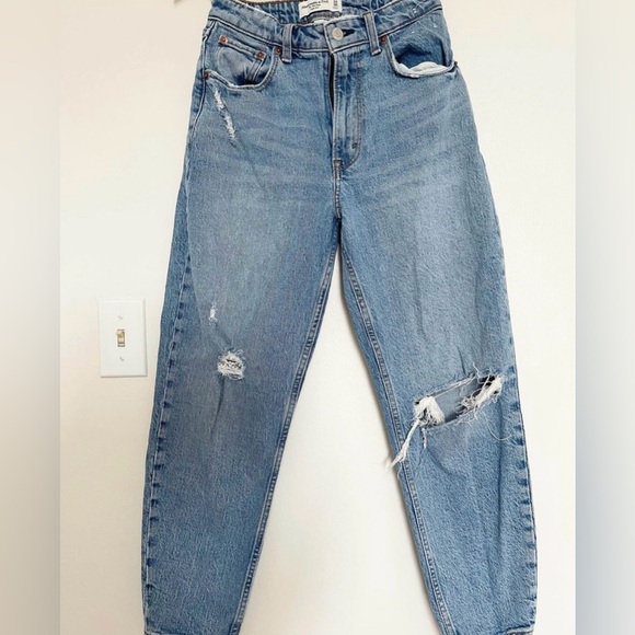 Abercrombie Curve Love Dad Jeans - Picture 1 of 2